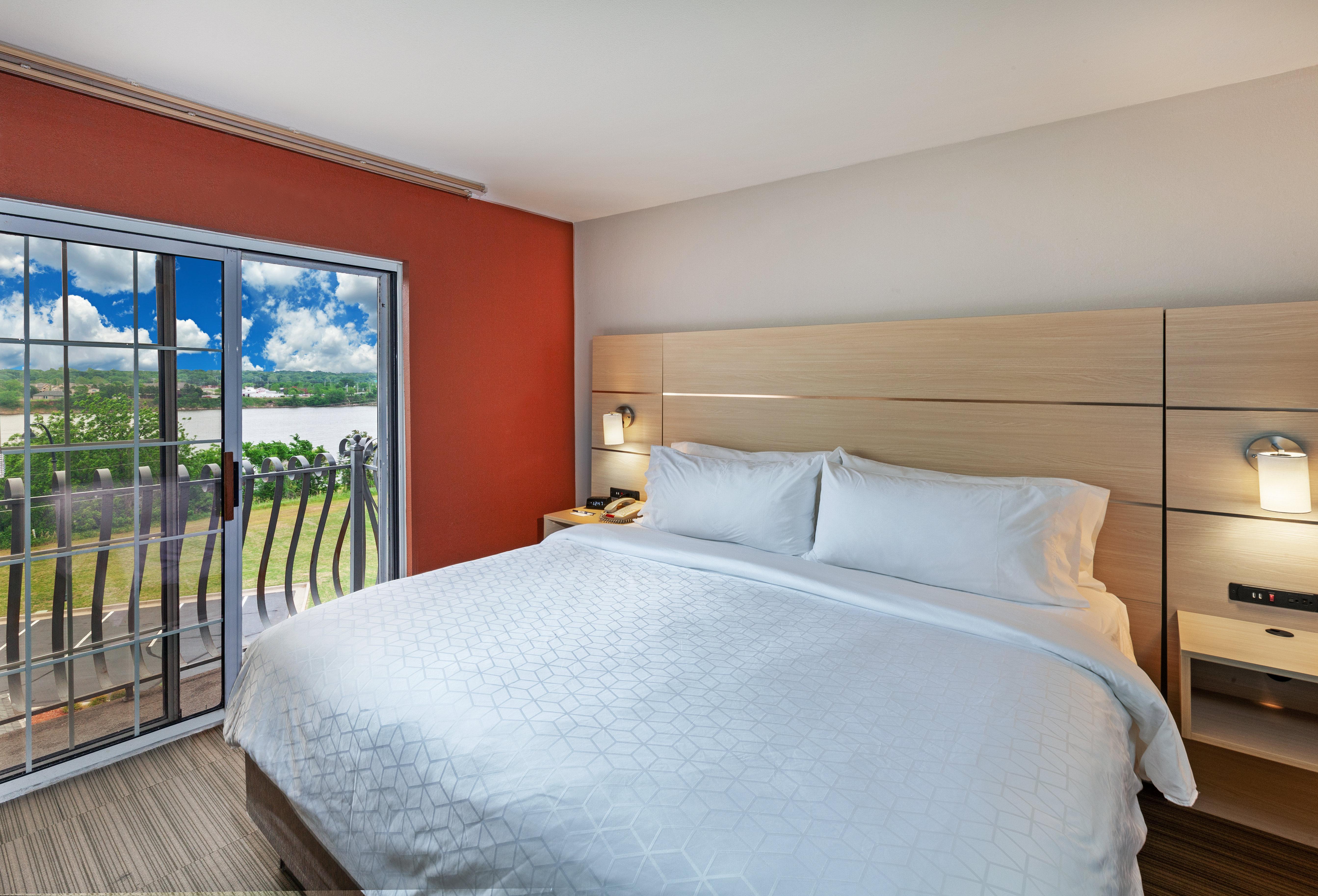 Holiday Inn Express Hotel And Suites Jenks By Ihg Buitenkant foto
